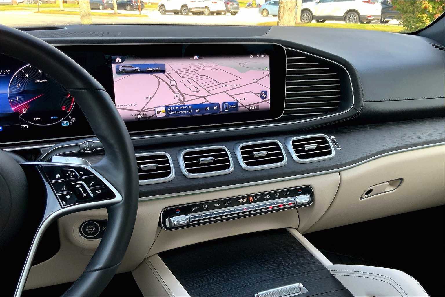 Used 2025 Mercedes-Benz GLS 450 4MATIC image 6