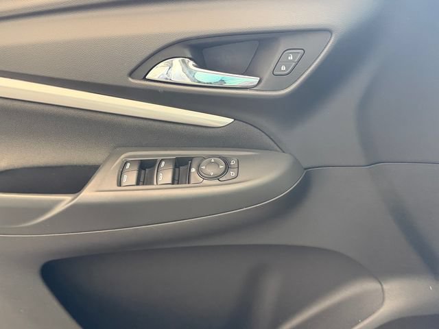 Certified 2023 Chevrolet Bolt EUV LT w/ Redline Edition FWD image 17