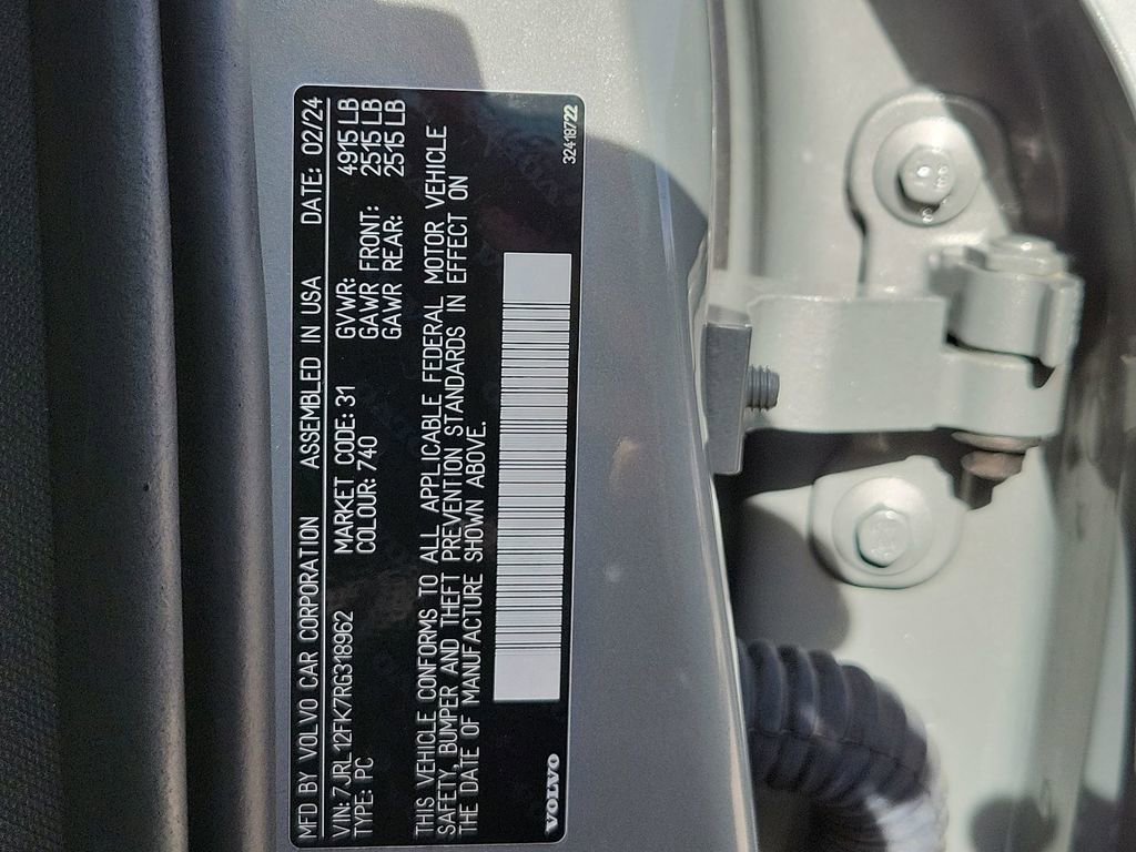 Used 2024 Volvo S60 B5 Core image 32