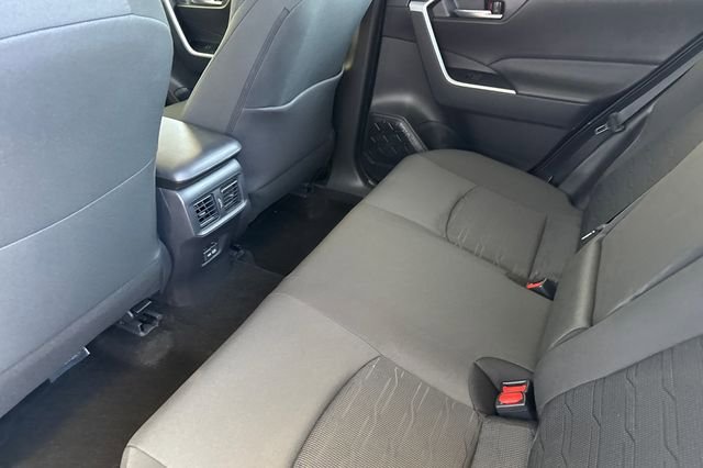 Used 2025 Toyota RAV4 SE w/ Convenience Package AWD/4WD image 16