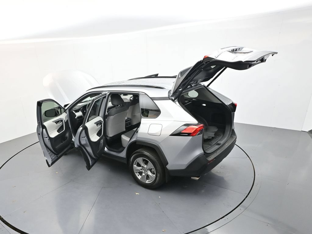 Used 2025 Toyota RAV4 XLE w/ Convenience Package FWD image 36