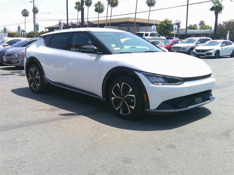 Used 2022 Kia EV6 Wind RWD image 8