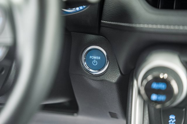 Certified 2022 Toyota RAV4 XLE Premium image 28