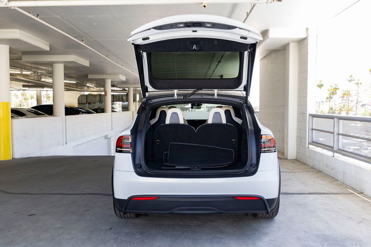 Used 2023 Tesla Model X AWD/4WD image 25