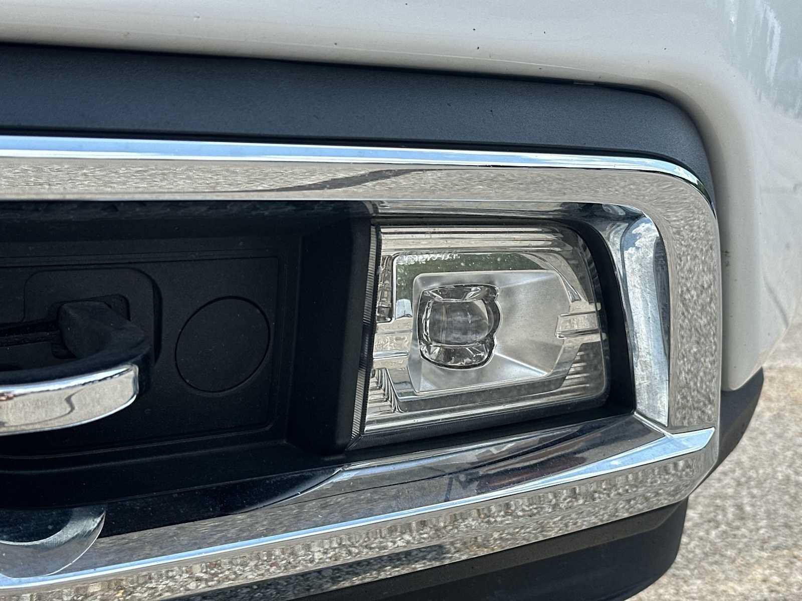 Certified 2021 Chevrolet Silverado 1500 High Country w/ Technology Package AWD/4WD image 11