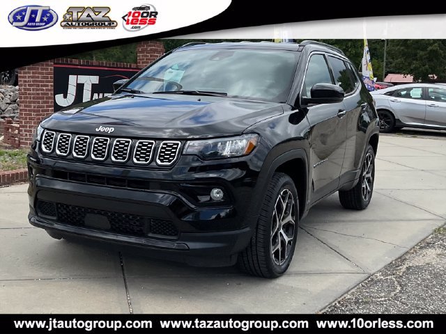 Used 2025 Jeep Compass Limited AWD/4WD image 3