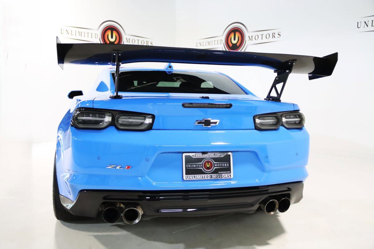 Used 2022 Chevrolet Camaro ZL1 RWD image 35