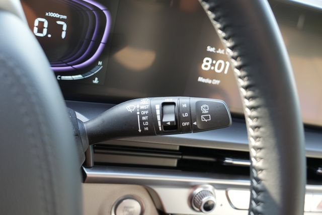 Used 2025 Kia Telluride S FWD image 30