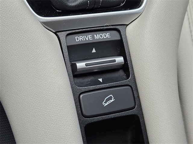 Used 2023 Honda HR-V EX-L image 23