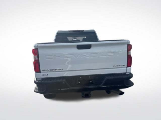 Used 2020 Chevrolet Silverado 2500 Custom w/ Custom Value Package image 4