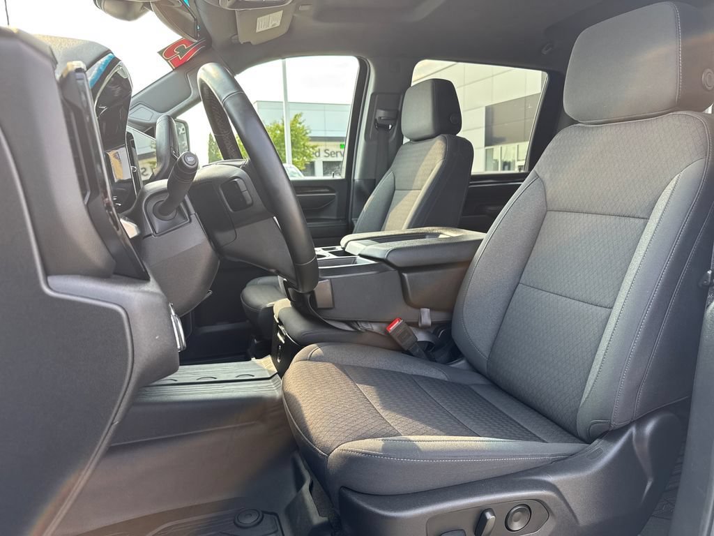 Certified 2025 GMC Sierra 2500 SLE w/ SLE Value Package; AWD/4WD image 16