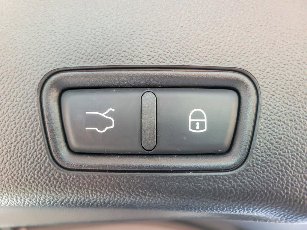 Used 2023 Maserati Grecale GT image 20