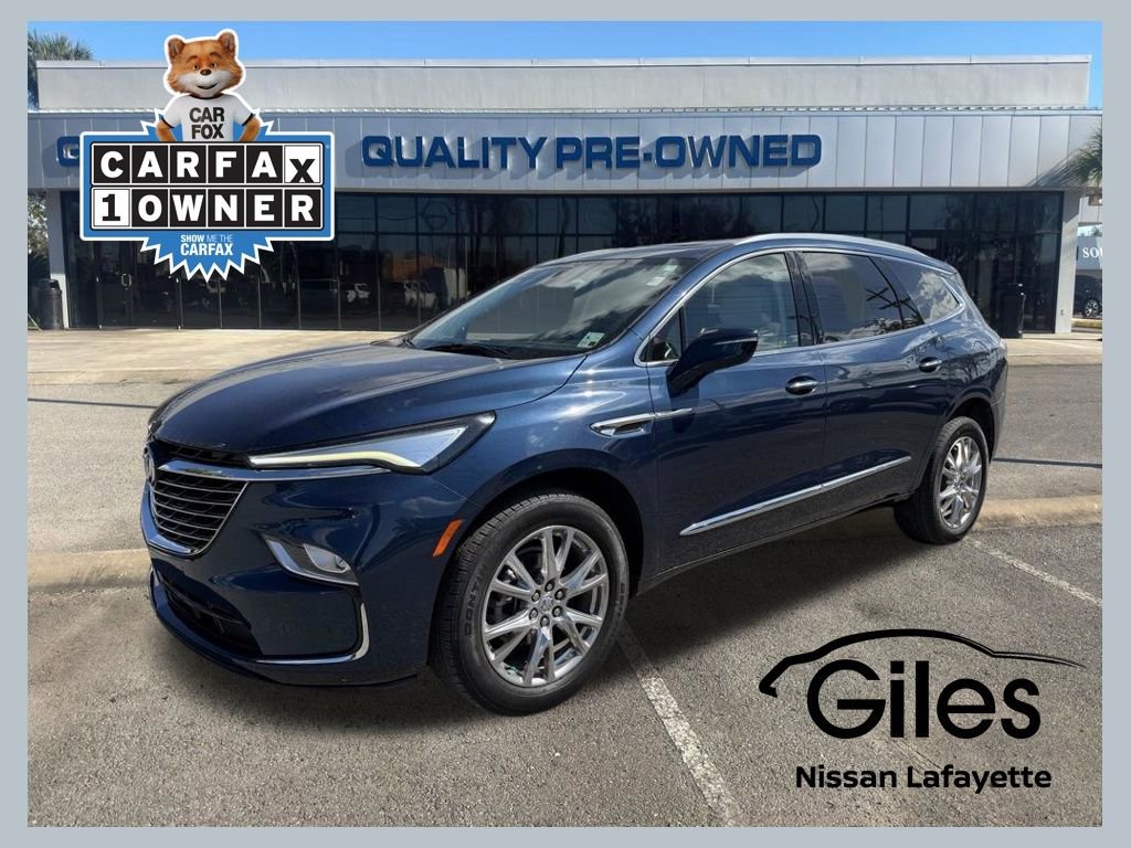 Used 2024 Buick Enclave Essence w/ Experience Buick Package image 1
