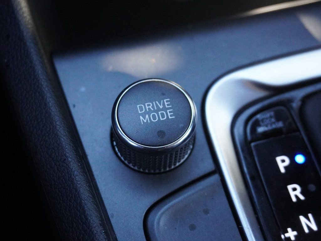 Used 2023 Hyundai Kona SE w/ Cargo Package image 44