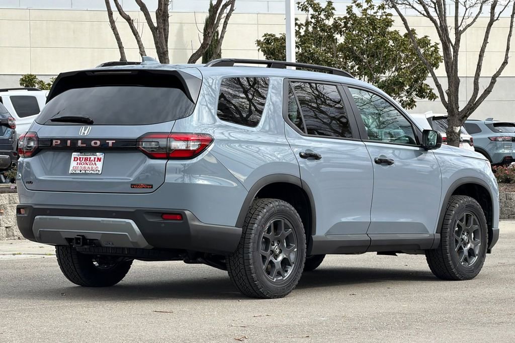 New 2026 Honda Pilot TrailSport image 4