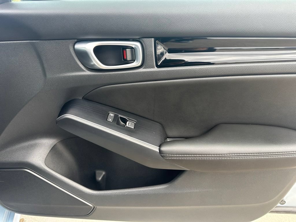 Used 2023 Honda Civic Touring image 30
