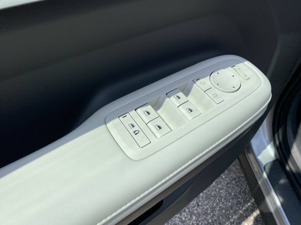 New 2027 Hyundai Santa Fe SEL FWD image 18