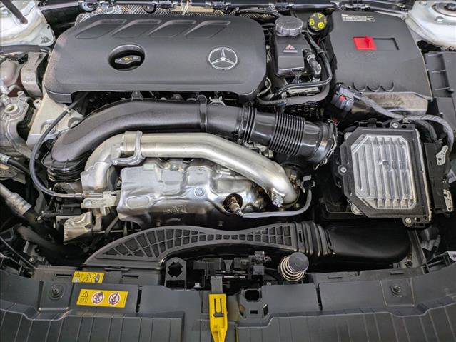 Certified 2025 Mercedes-Benz GLB 250 4MATIC image 23