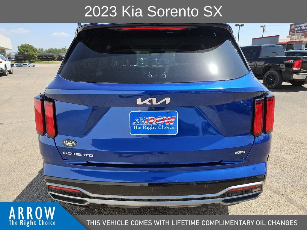 Used 2023 Kia Sorento SX AWD/4WD image 11