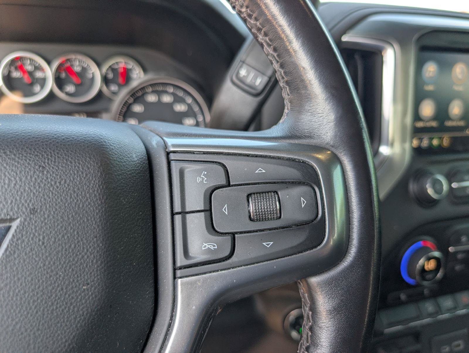 Used 2022 Chevrolet Silverado 2500 LT w/ Convenience Package AWD/4WD image 14
