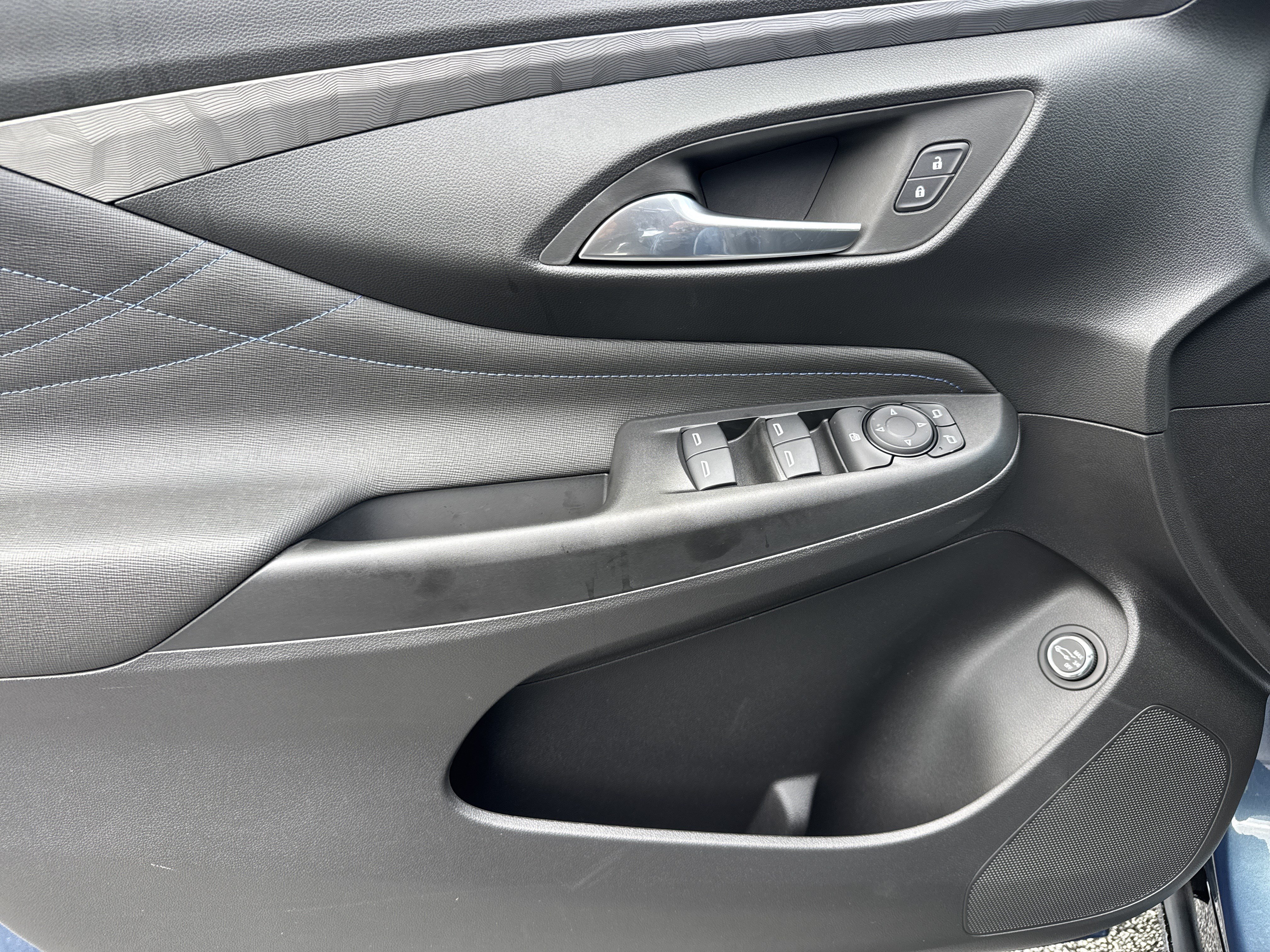 New 2026 Buick Envista Sport Touring w/ Convenience I Package FWD image 14