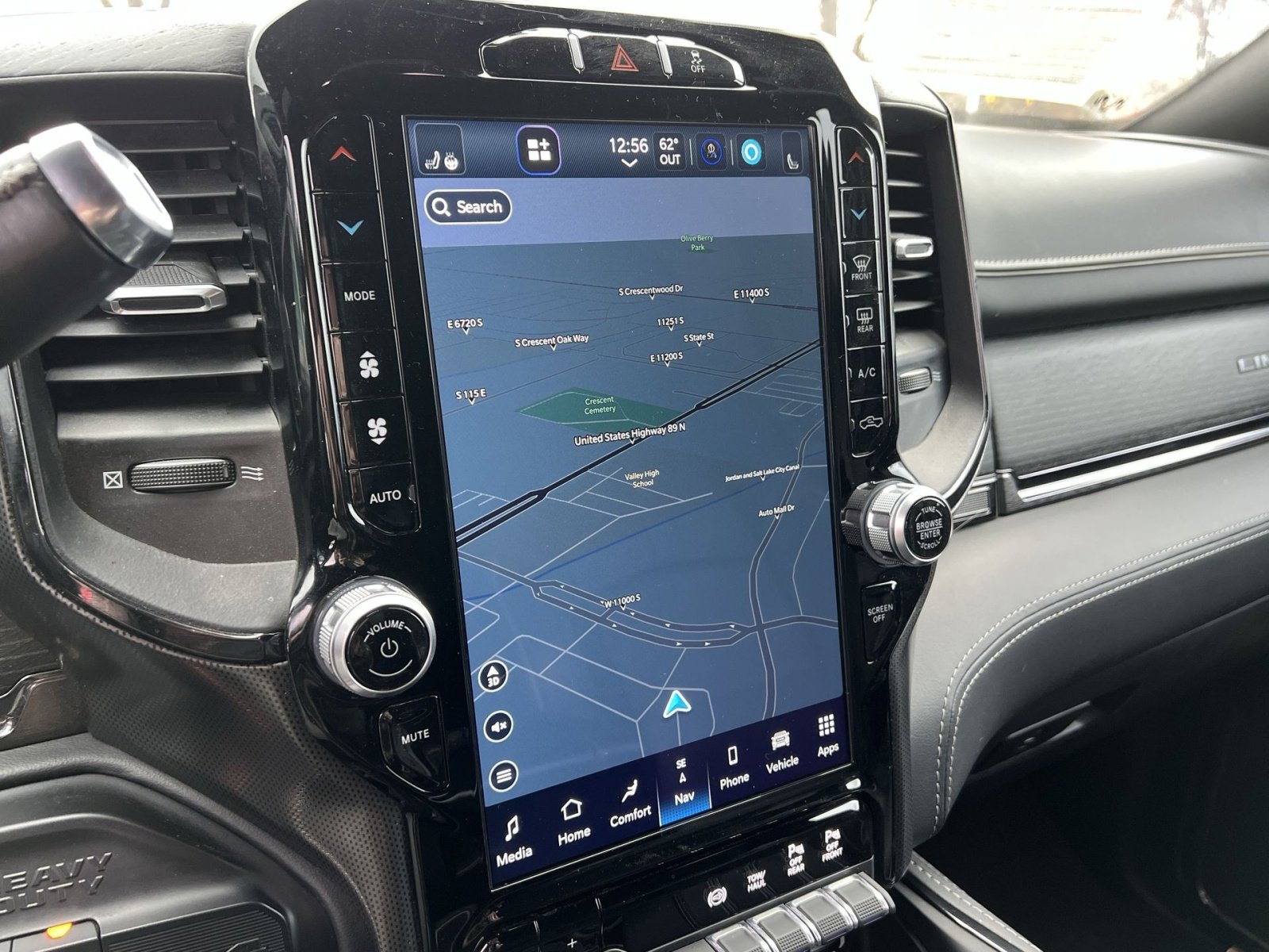 Used 2022 RAM 2500 Limited image 26