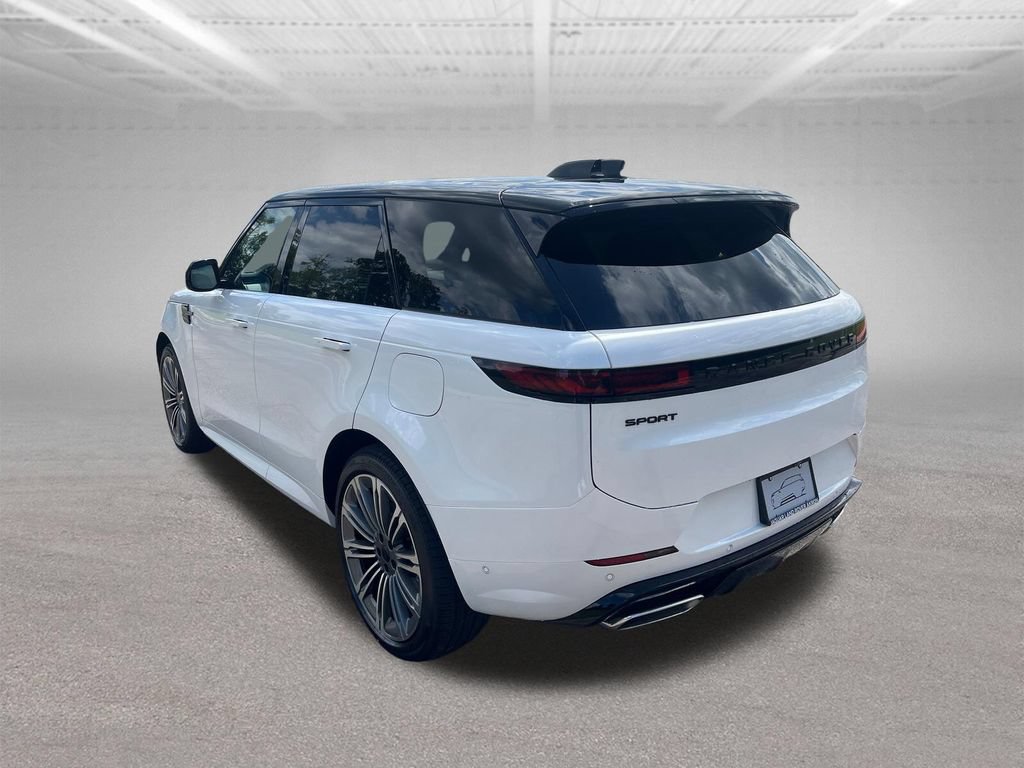 New 2026 Land Rover Range Rover Sport Dynamic SE AWD/4WD image 3
