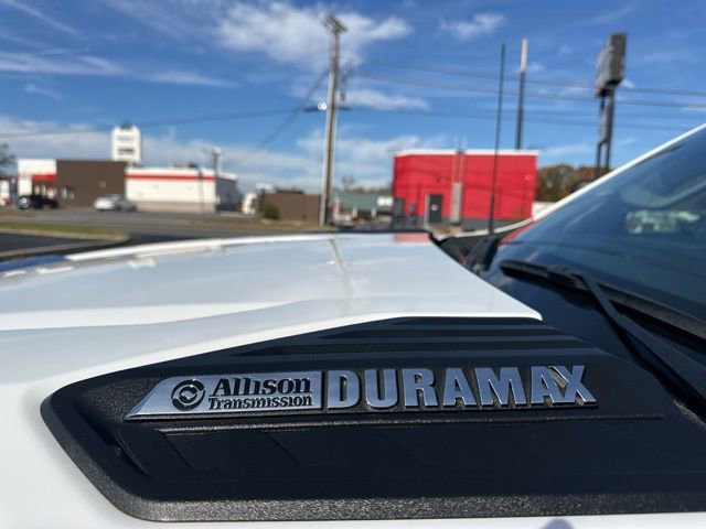 Used 2024 Chevrolet Silverado 2500 LT image 33