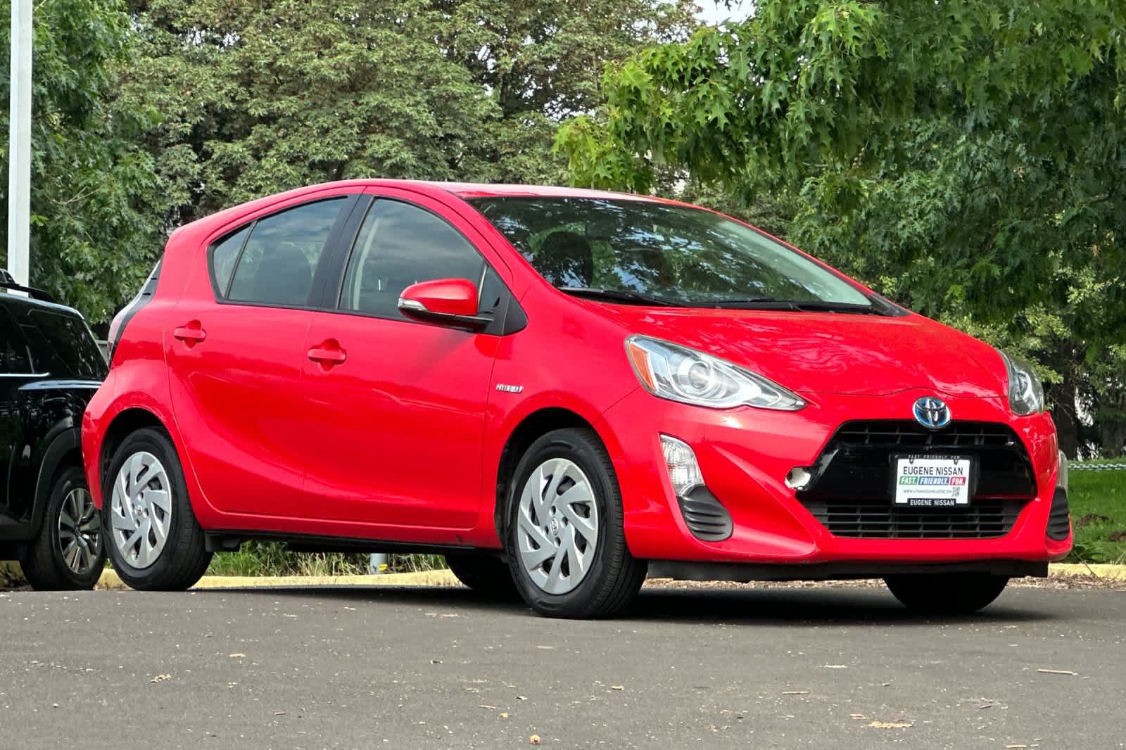 Used 2016 Toyota Prius C Two FWD image 9