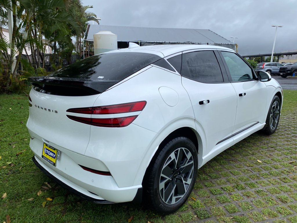 New 2027 Genesis GV60 AWD image 7