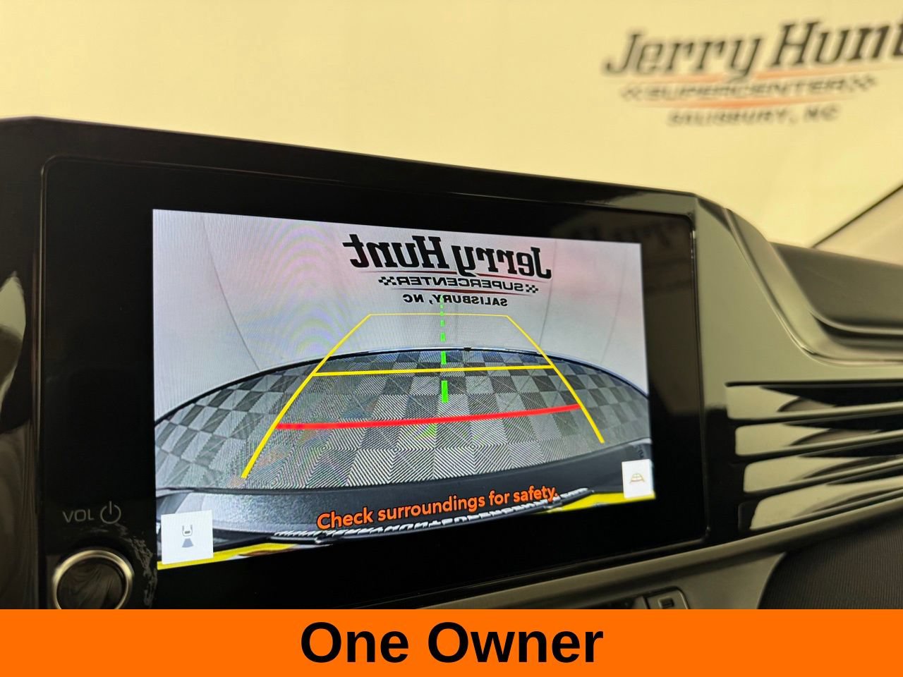 Used 2025 Toyota Camry LE FWD image 3