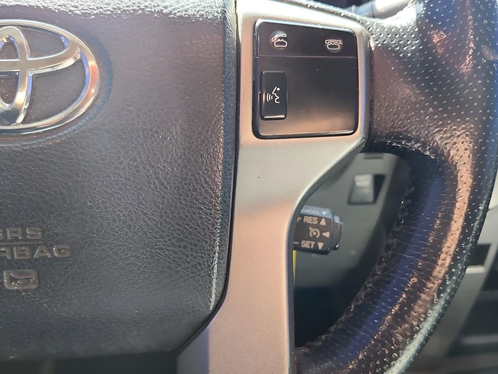 Used 2011 Toyota 4Runner SR5 w/ Premium Pkg w/Leather AWD/4WD image 23