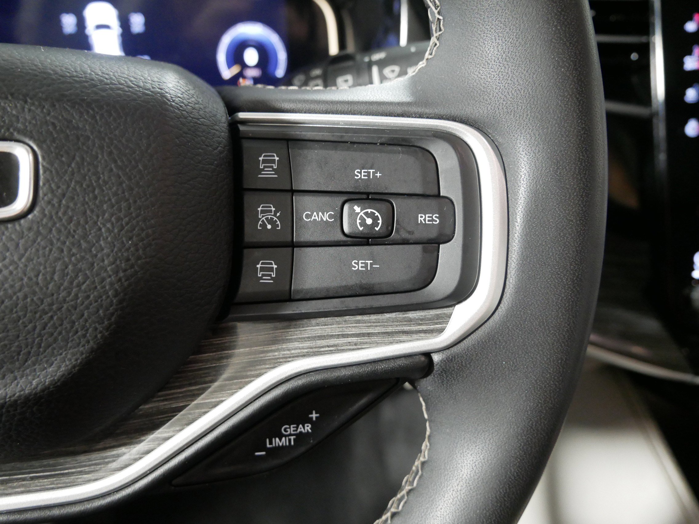 Used 2022 Jeep Wagoneer Series III w/ Premium Group I image 28