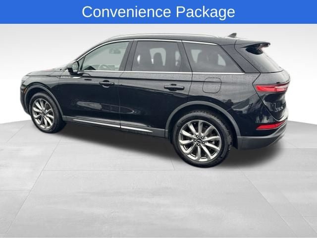 Used 2022 Lincoln Corsair AWD w/ Premium Package image 6