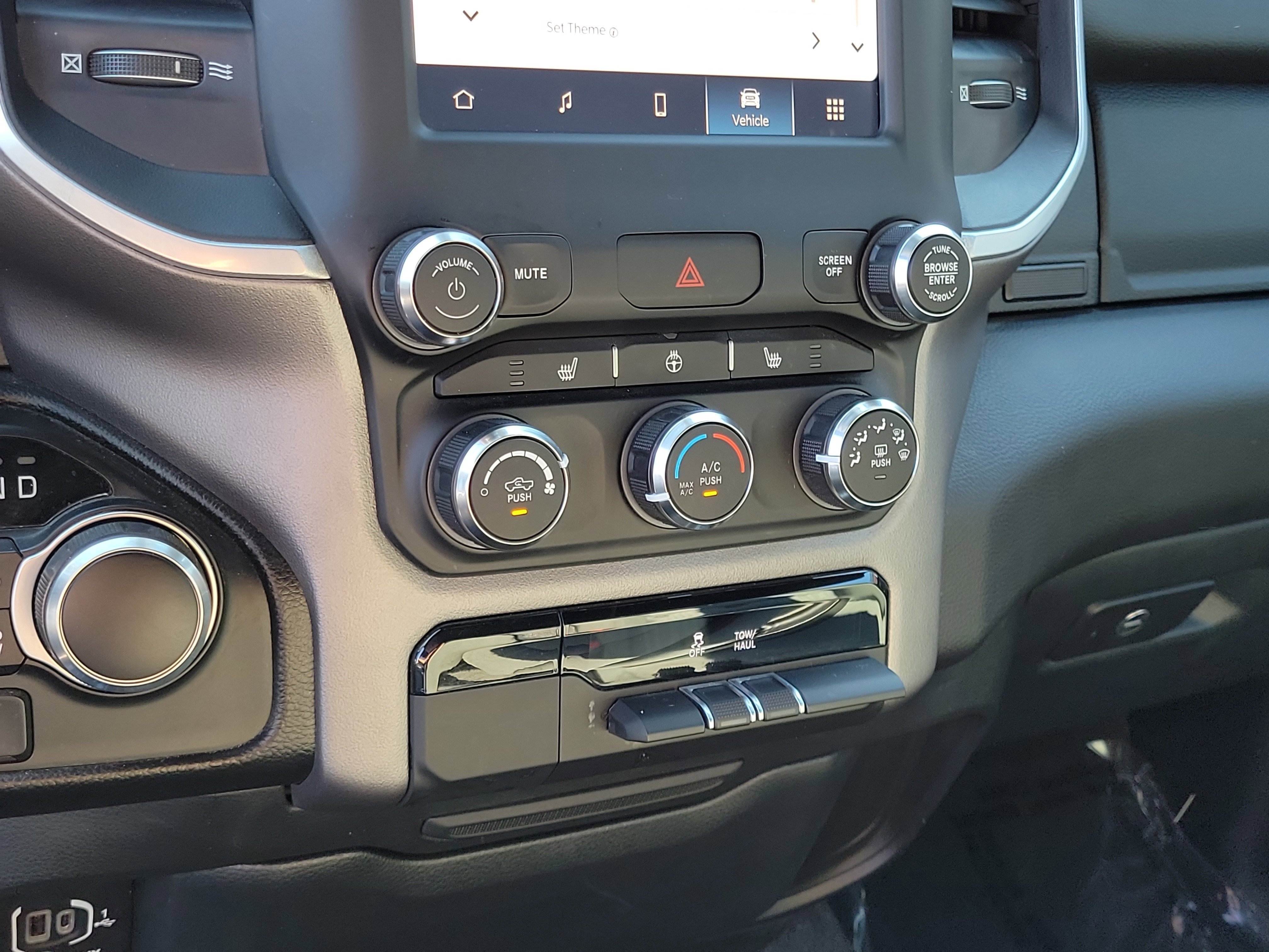 Used 2023 RAM 1500 Big Horn AWD/4WD image 27