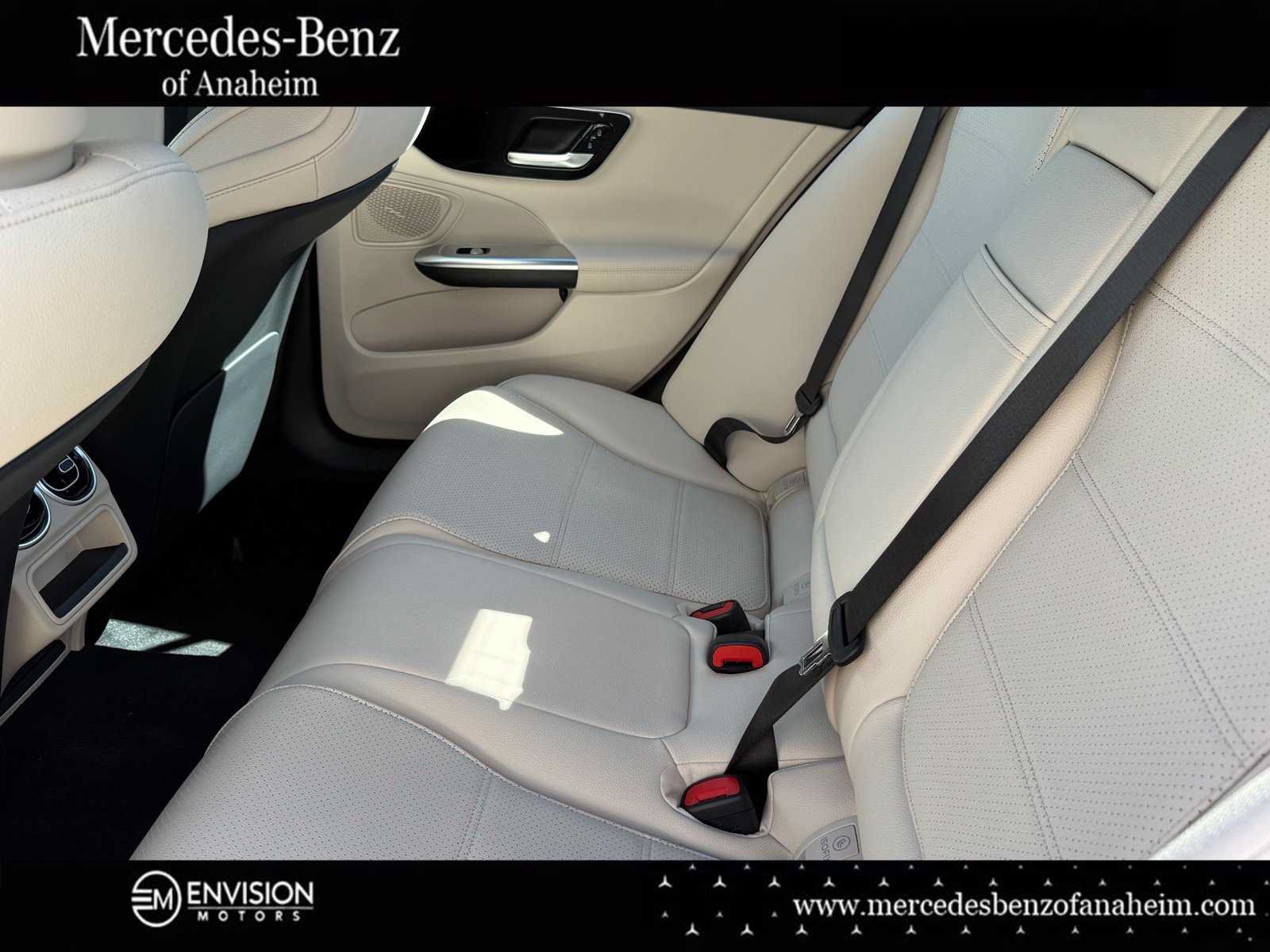 Used 2024 Mercedes-Benz C 300 Sedan image 41
