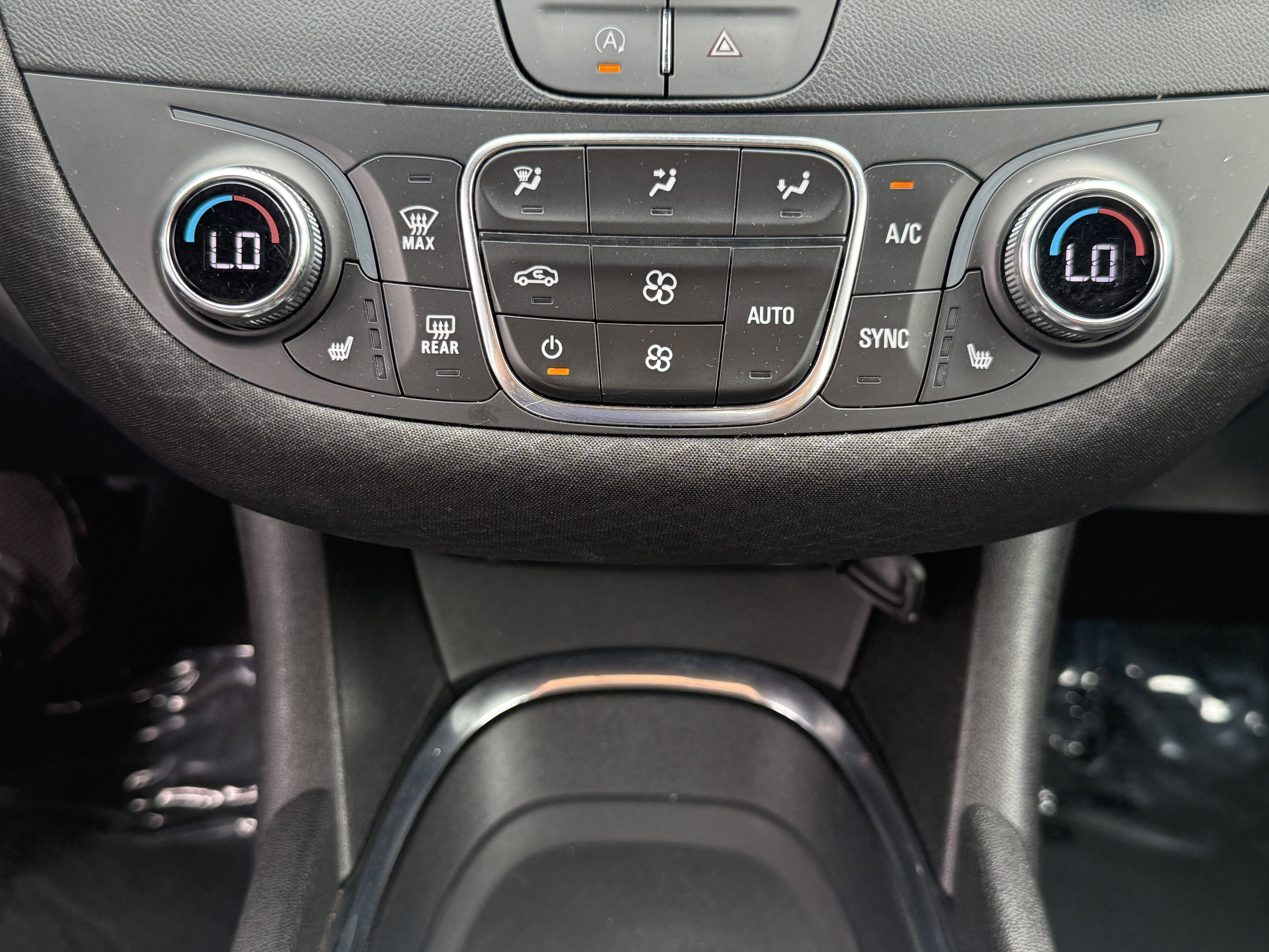 Used 2023 Chevrolet Malibu LT image 25