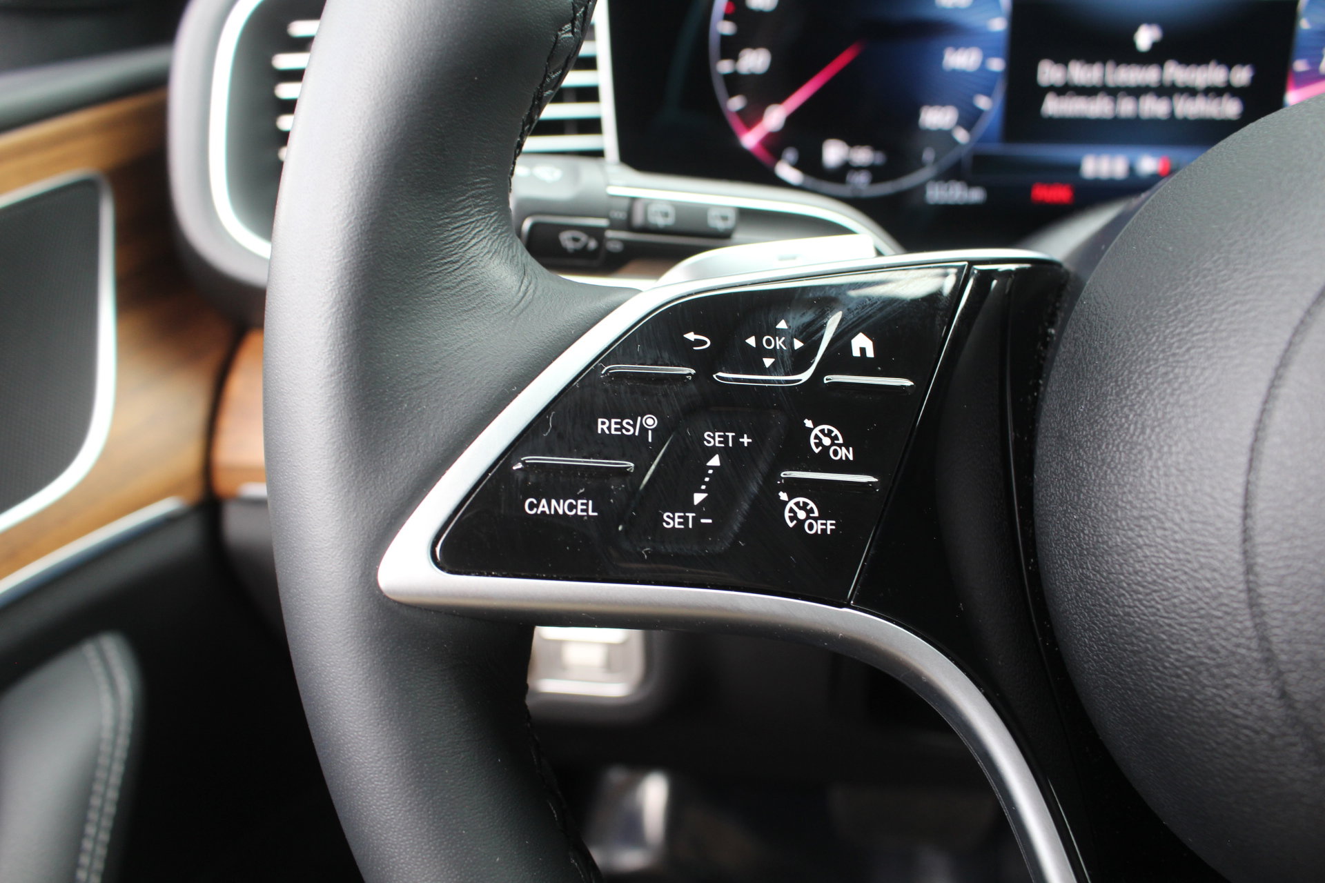 New 2025 Mercedes-Benz GLE 350 4MATIC image 26