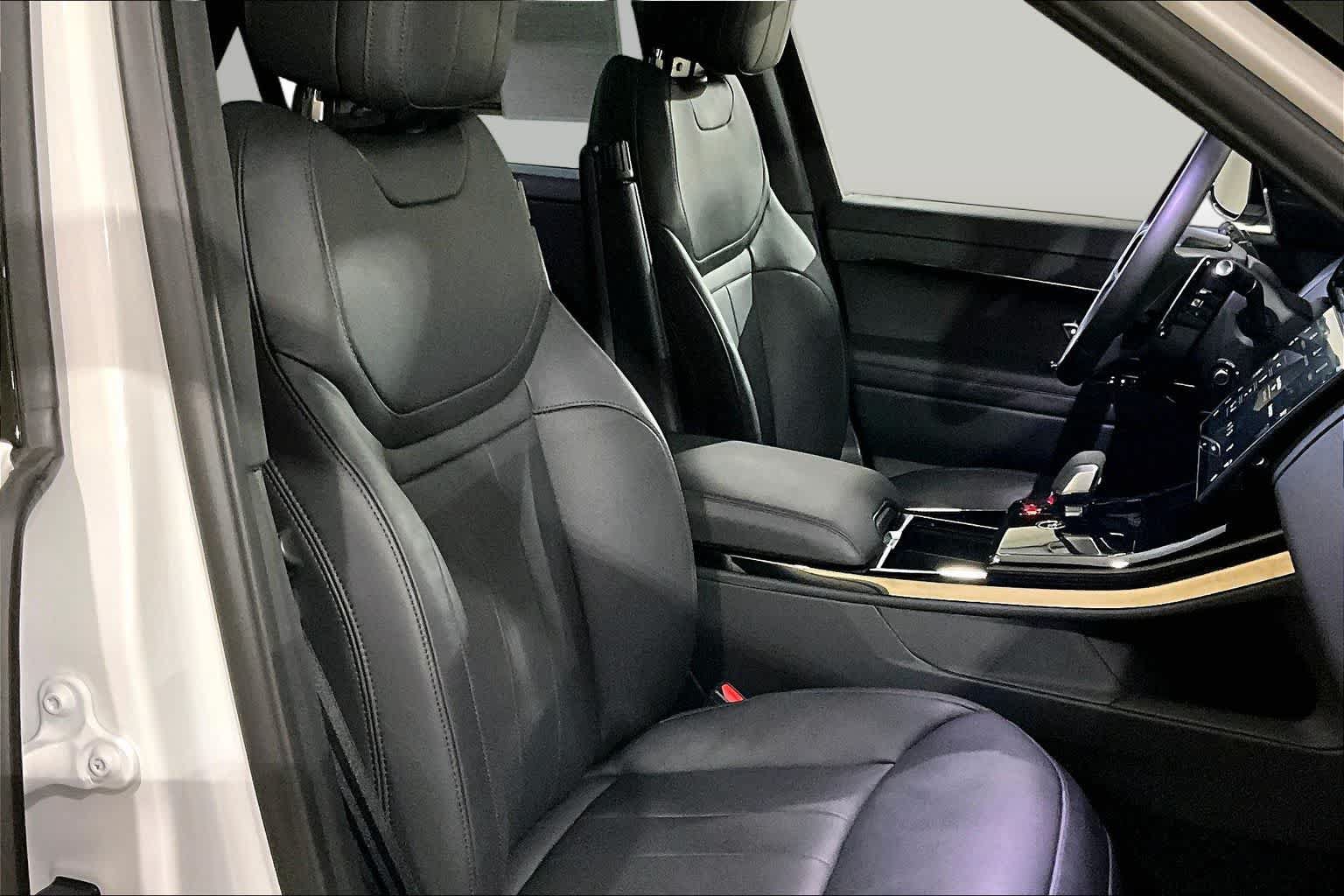 Used 2025 Land Rover Range Rover Sport Dynamic SE AWD/4WD image 7