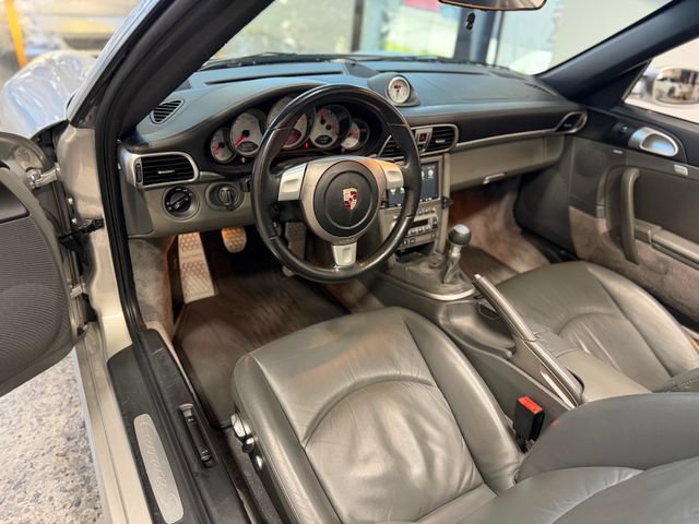Used 2007 Porsche 911 Carrera S RWD image 19