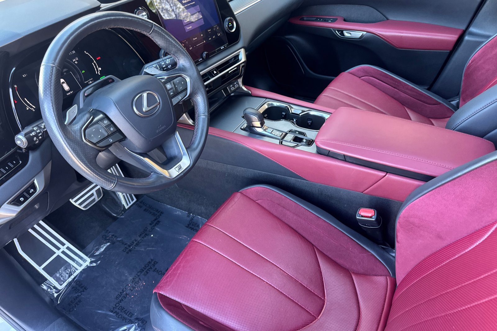 Certified 2023 Lexus RX 500h RX 500h F SPORT Performance w/ Cold Area Package image 4