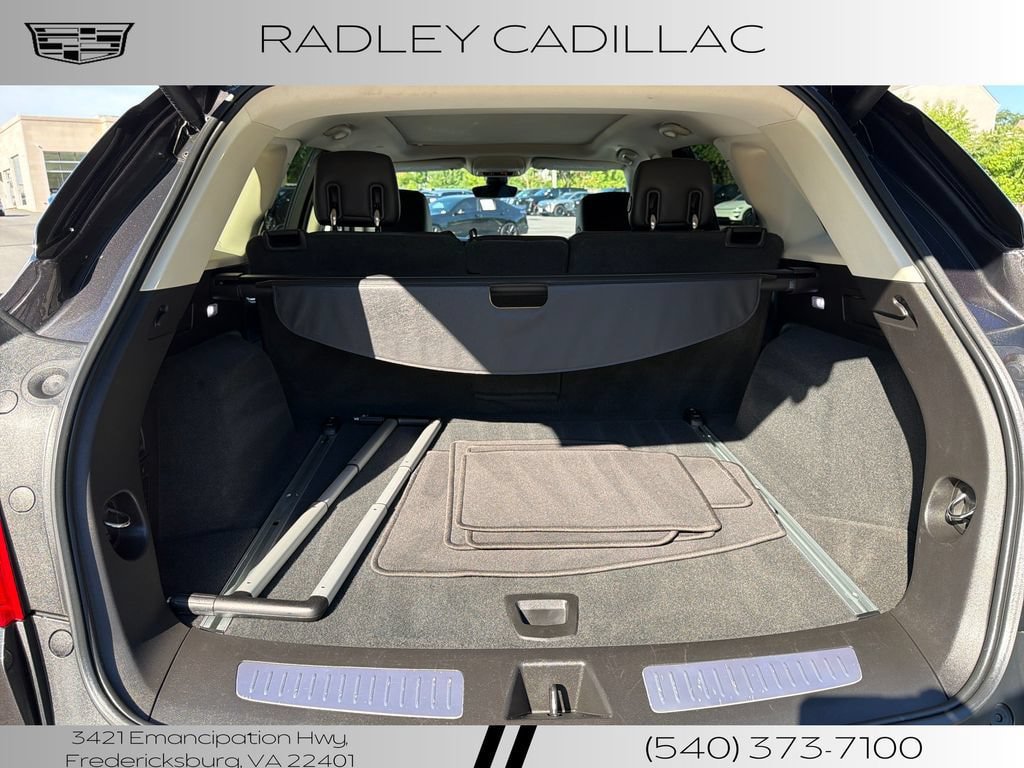 Used 2018 Cadillac XT5 Luxury w/ Driver Awareness Package FWD image 13