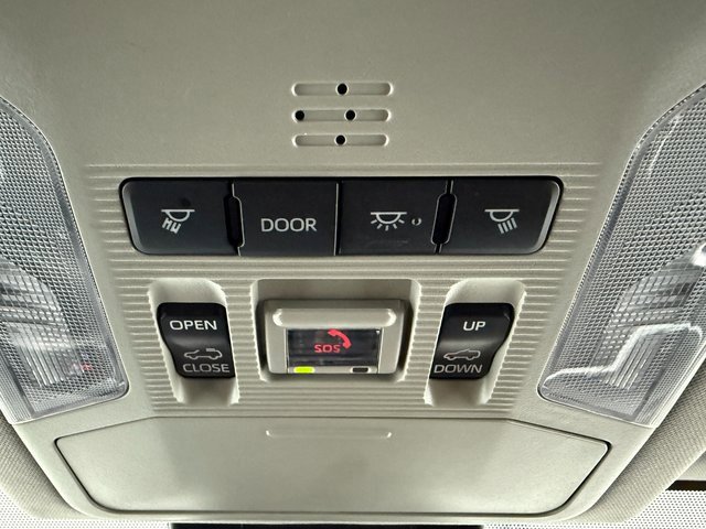 Used 2022 Toyota RAV4 XLE Premium image 26