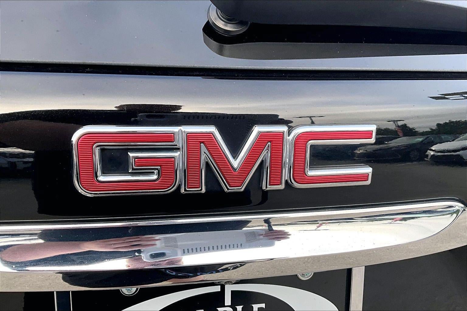 Used 2020 GMC Terrain Denali w/ Denali Premium Package AWD/4WD image 29