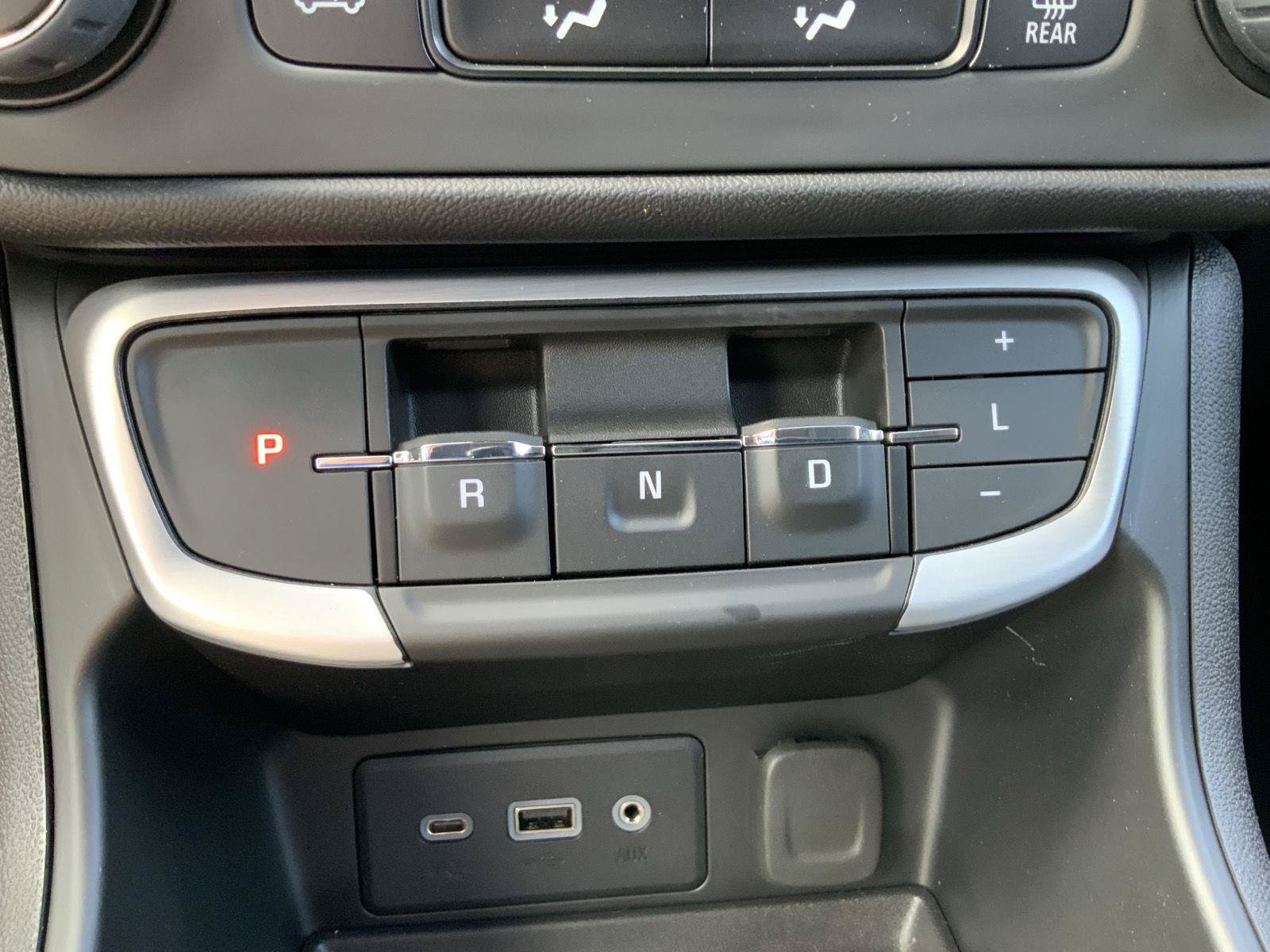 Used 2023 GMC Terrain SLE AWD/4WD image 41