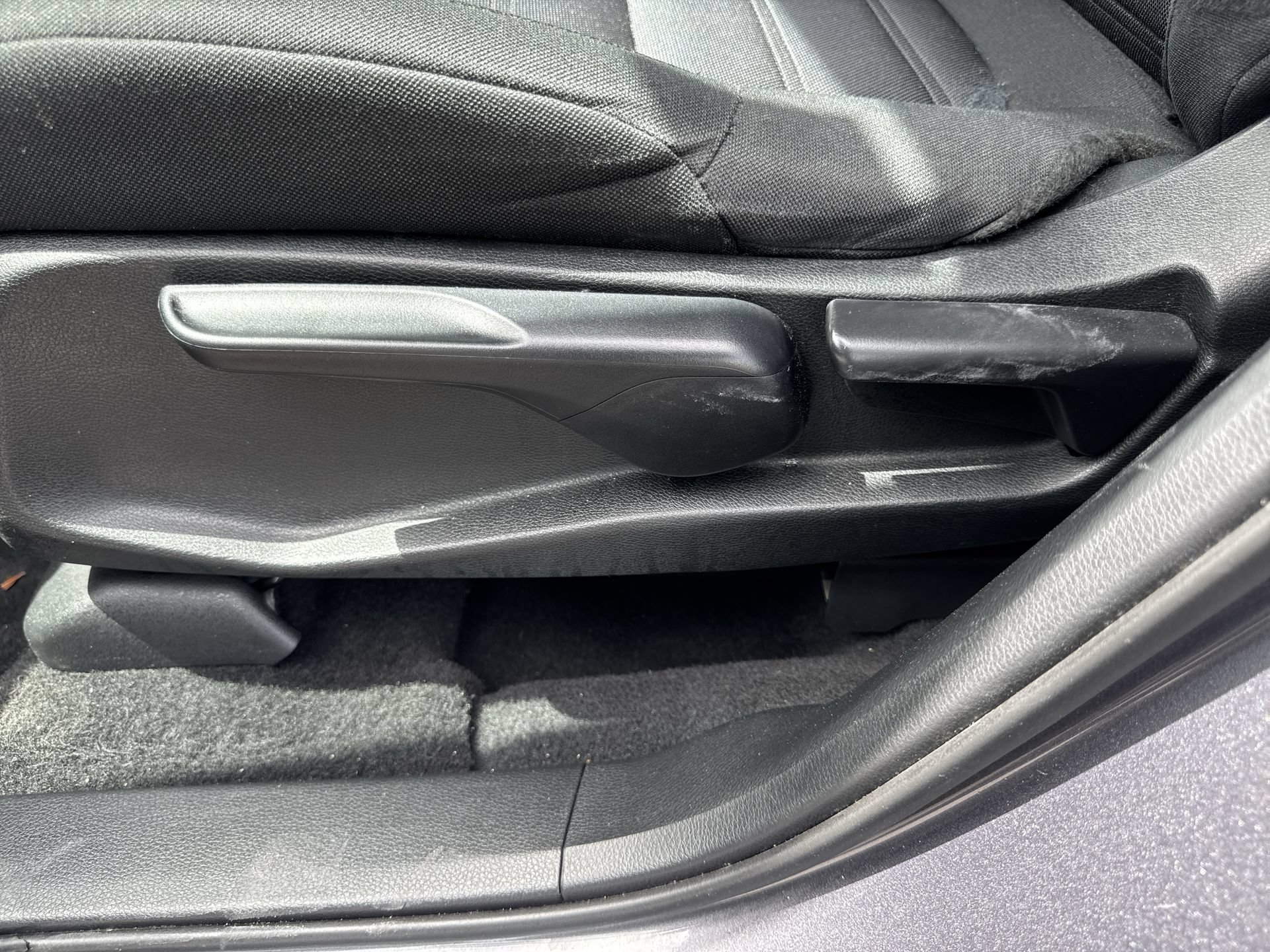 Used 2020 Honda CR-V LX image 20