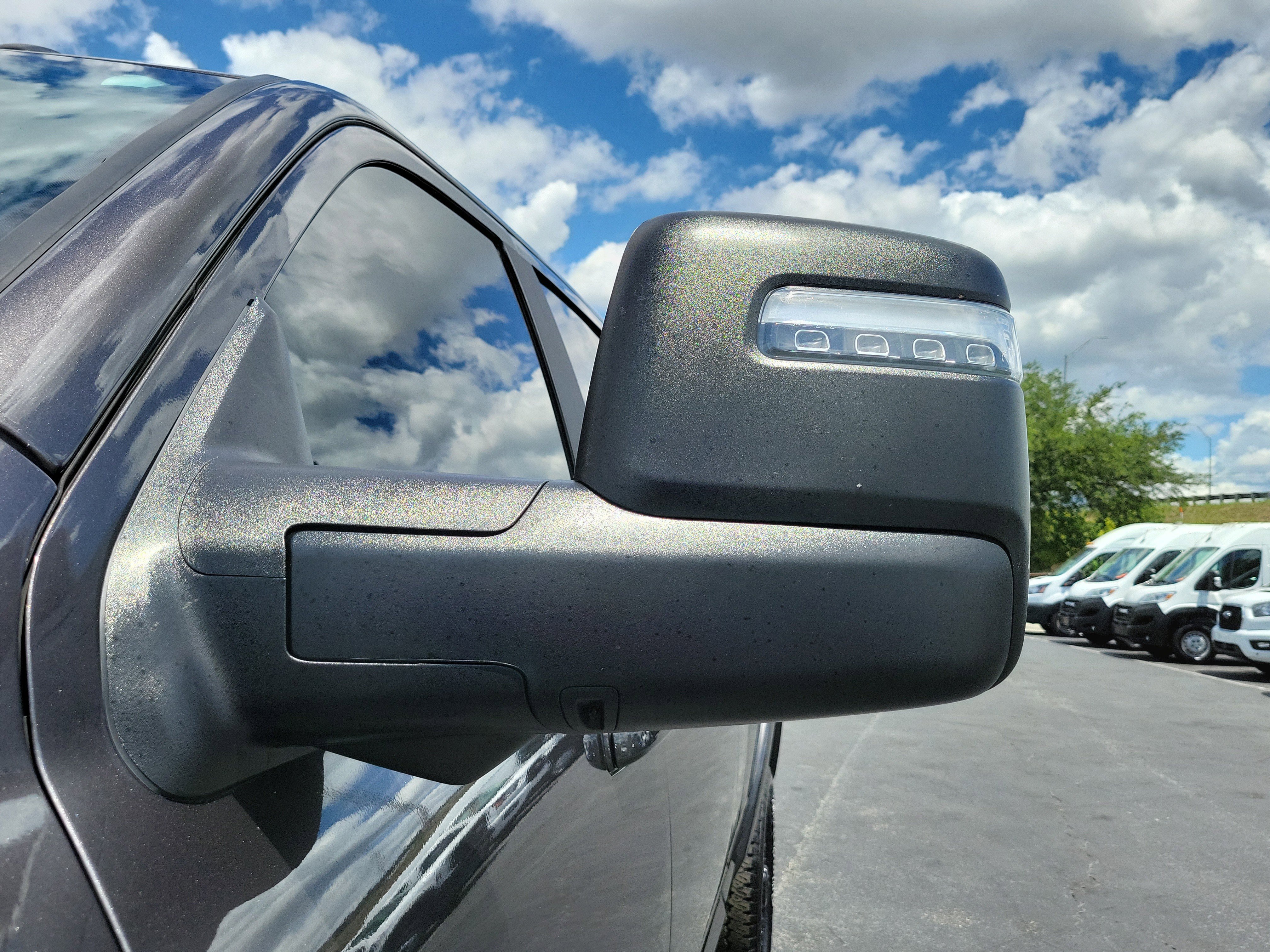 Used 2025 RAM 2500 Limited AWD/4WD image 4