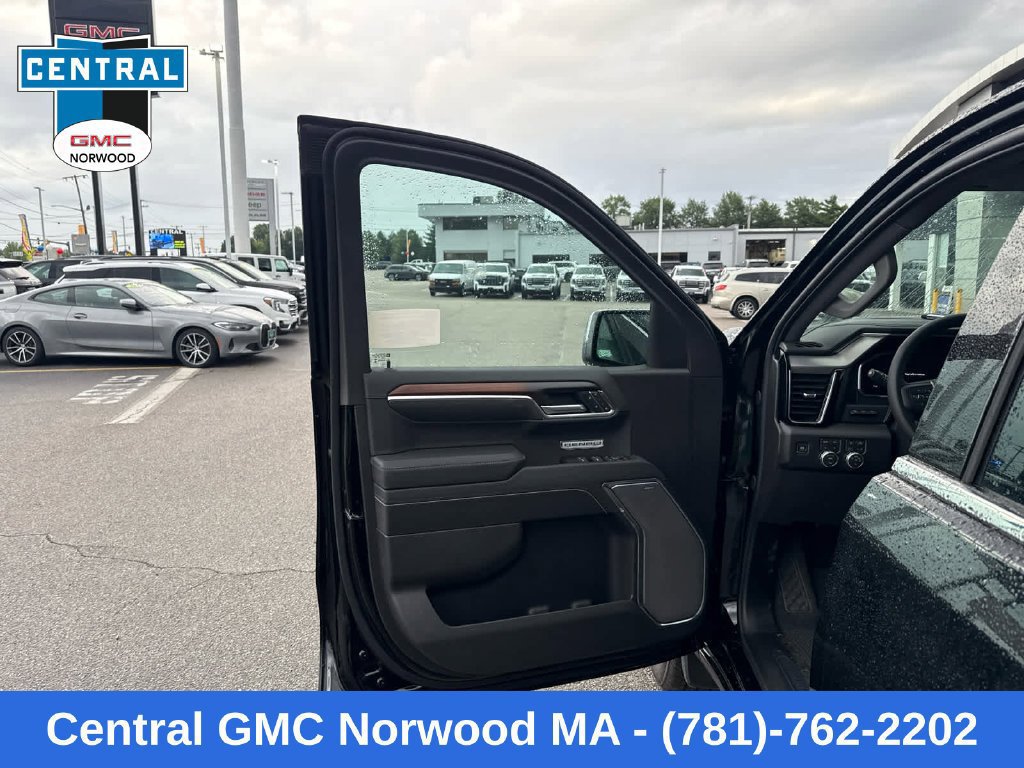New 2026 GMC Sierra 1500 Denali w/ Technology Package AWD/4WD image 12