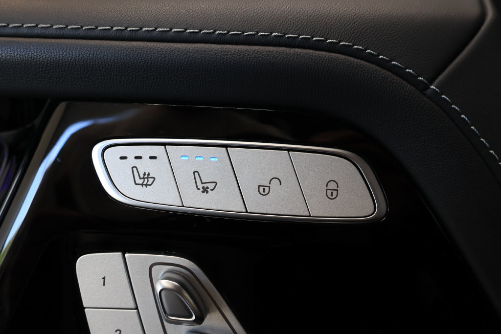 Used 2023 Mercedes-Benz G 550 image 19