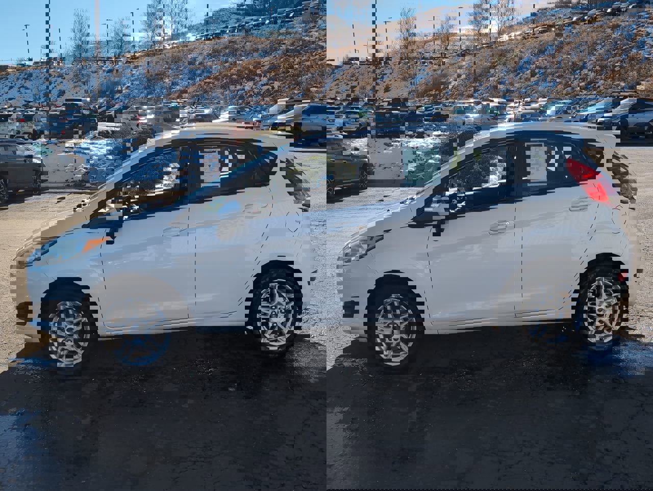 Used 2019 Ford Fiesta SE image 4